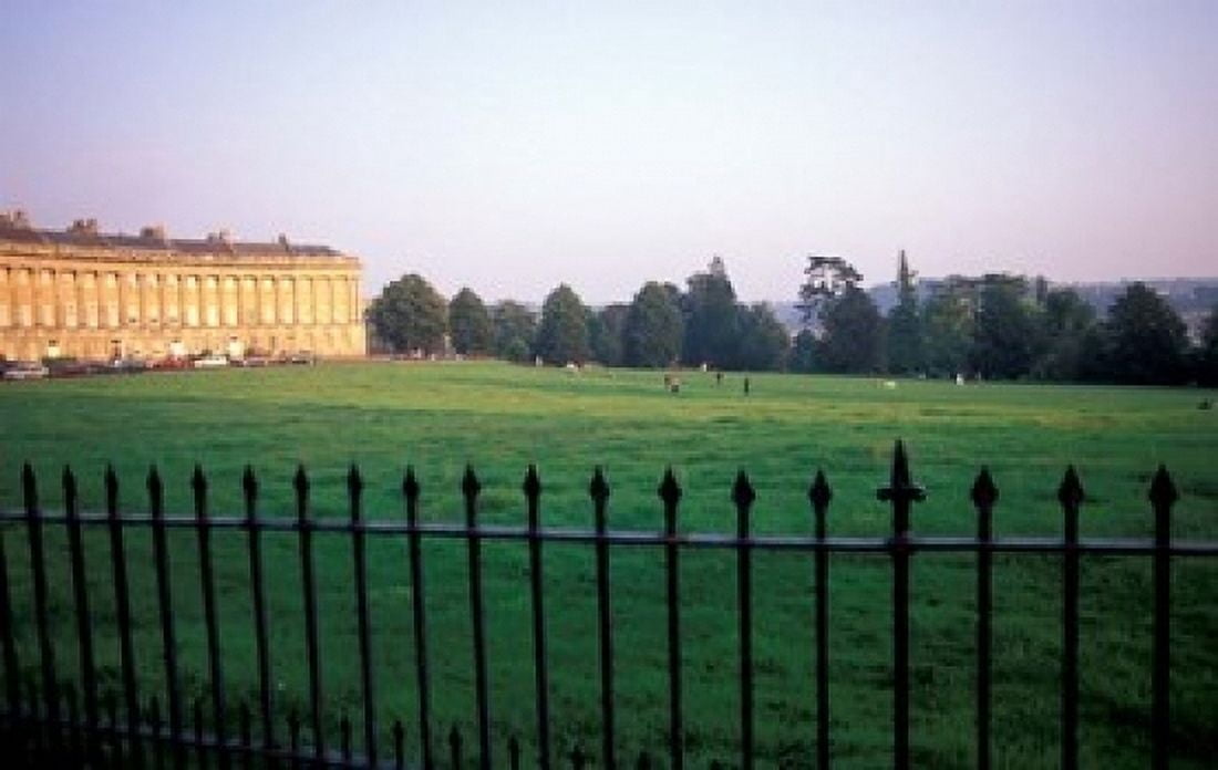 Royal Crescent Bath Somerset England Canvas Art - Nik Wheeler DanitaDelimont (24 x 15)