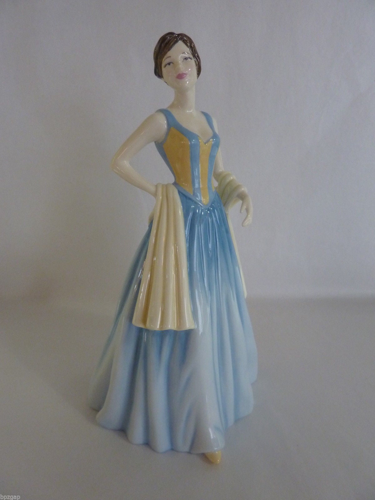 Royal Doulton Pretty Ladies May Blossom #HN4729