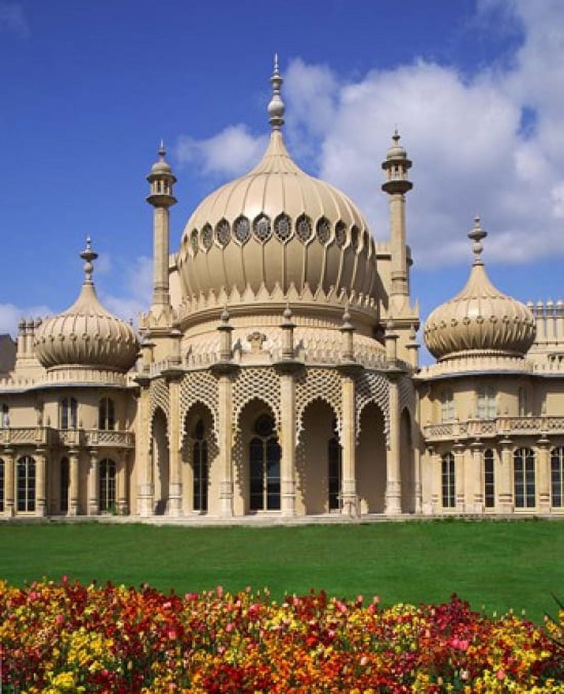 Royal Pavilion in Brighton East Sussex England Canvas Art - Paul Thompson DanitaDelimont (29 x 36)