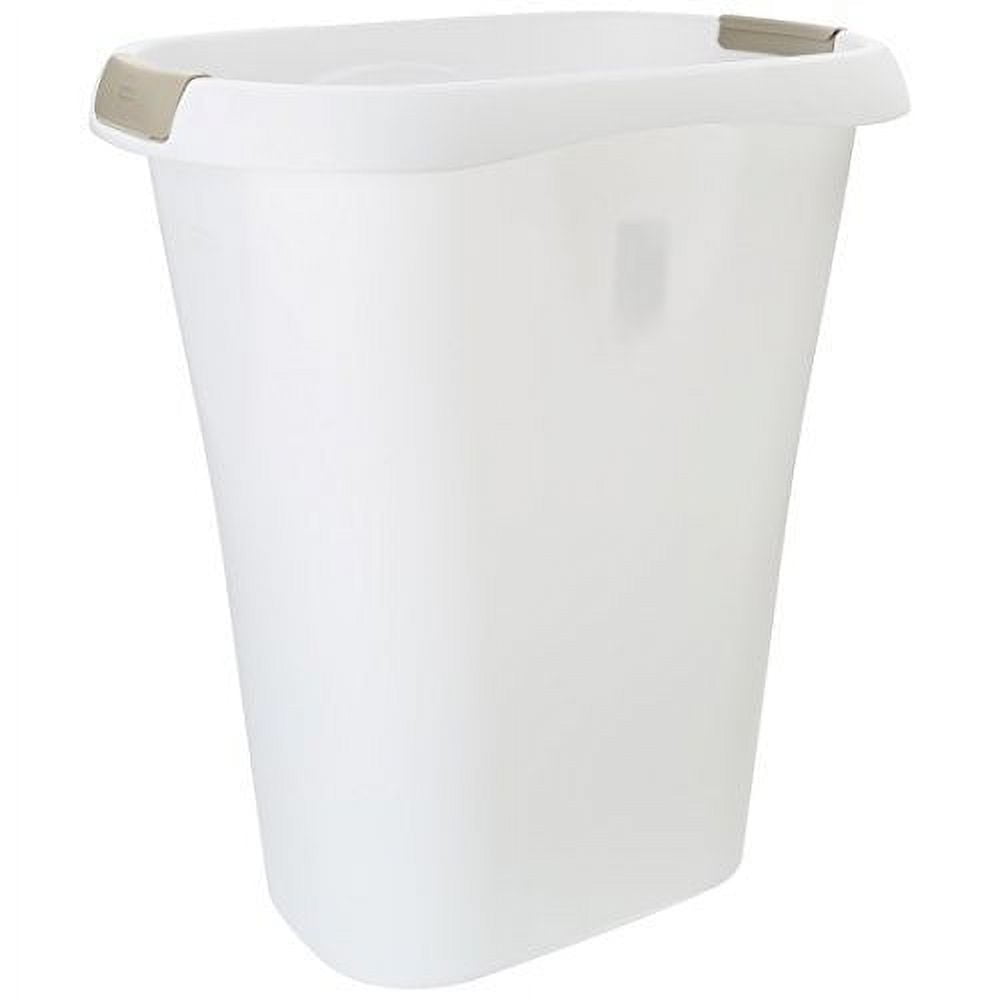 Rubbermaid 8 gal Linerlock Plastic Kitchen Trash Can, White