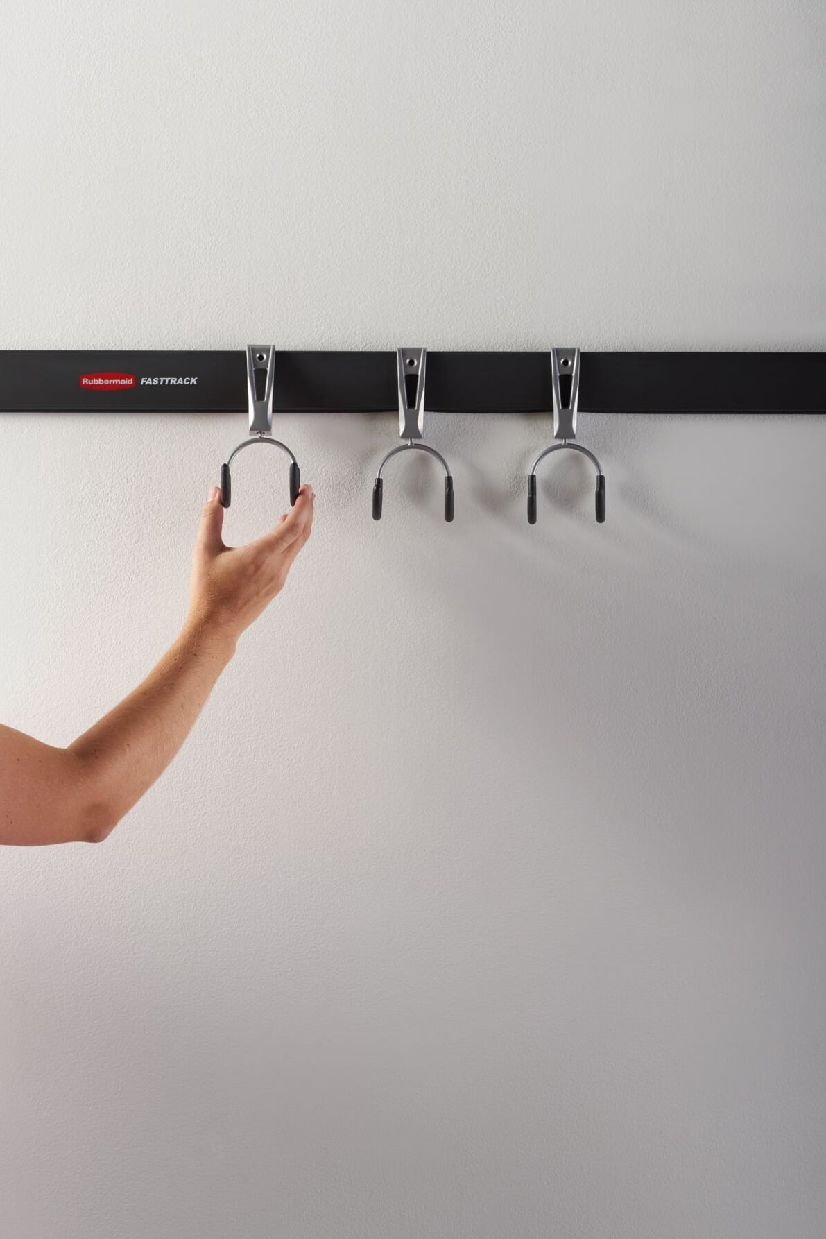 https://i5.walmartimages.com/seo/Rubbermaid-Fast-Track-Garage-Storage-Wall-Mounted-Compact-Hook-3-Piece-Set_4eb6b7a9-265c-4059-86f3-6fbe6bd39194.94b9baa0f76a80f3f9c4bdfd85d59772.jpeg