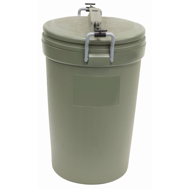 Rubbermaid Rubbermaid Animal Stopper 32 Gallon Trash Can