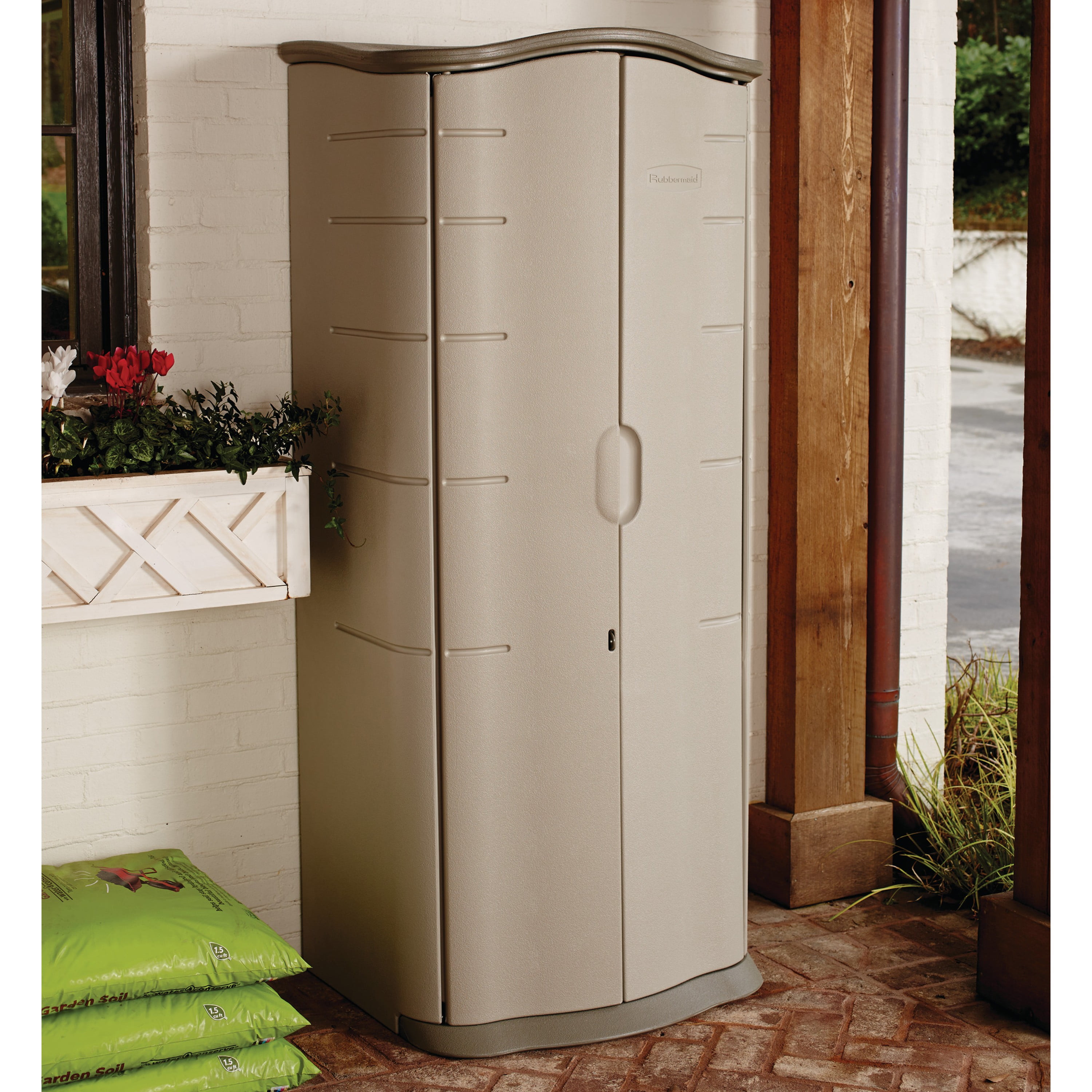 Rubbermaid Small Vertical 17 Cu.Ft. Outdoor Storage Building Shed | 3749