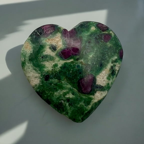 Ruby Fucshite Heart Single