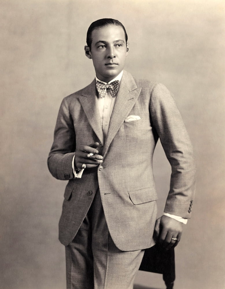 Rudolph Valentino Canvas Art - (16 x 20)