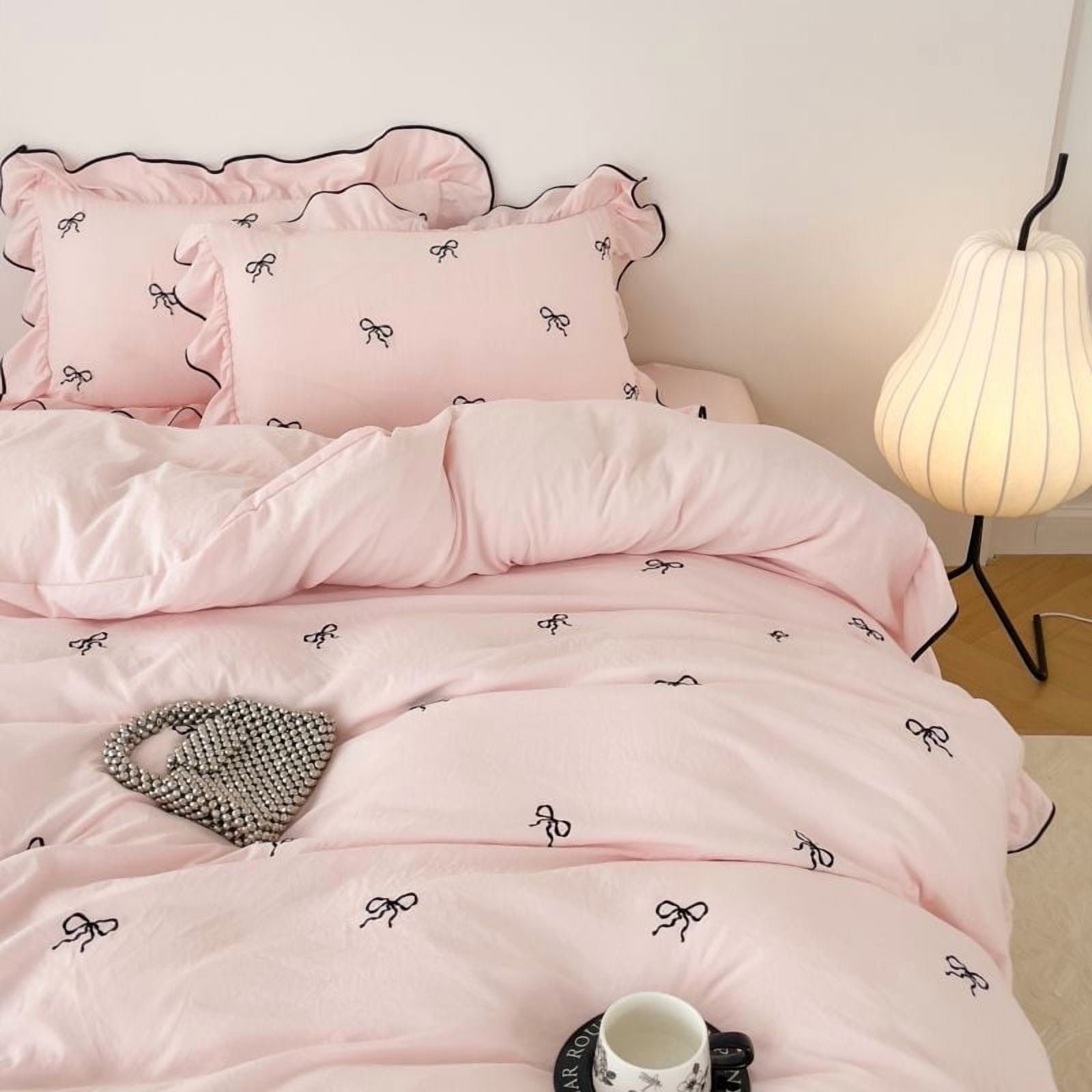 Ruffle Duvet Cover Queen Size 3 Pieces Pink Bow Black Edge Duvet Cover Set Chic Embroidery Comforter Cover for All Season Cute Bedding Set with Zipper 2 Pillow Shams for Kids Girls Adult