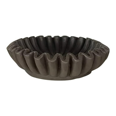 Ruffled Decorative Bowl - Living Room Design Coffee Table Bookshelf and Console Table Design Home Decoration