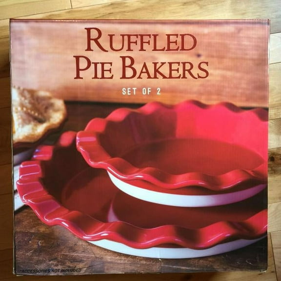 Ruffled Pie Bakers Set of 2 by Baum Brothers