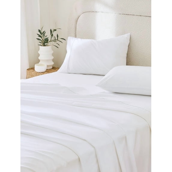 Rug Branch California Cotton Club 2 PC Queen Pillowcases – 600 Thread Count, 100% Long-Staple Cotton, Soft Sateen Weave, Breathable, Durable, Machine Washable – White
