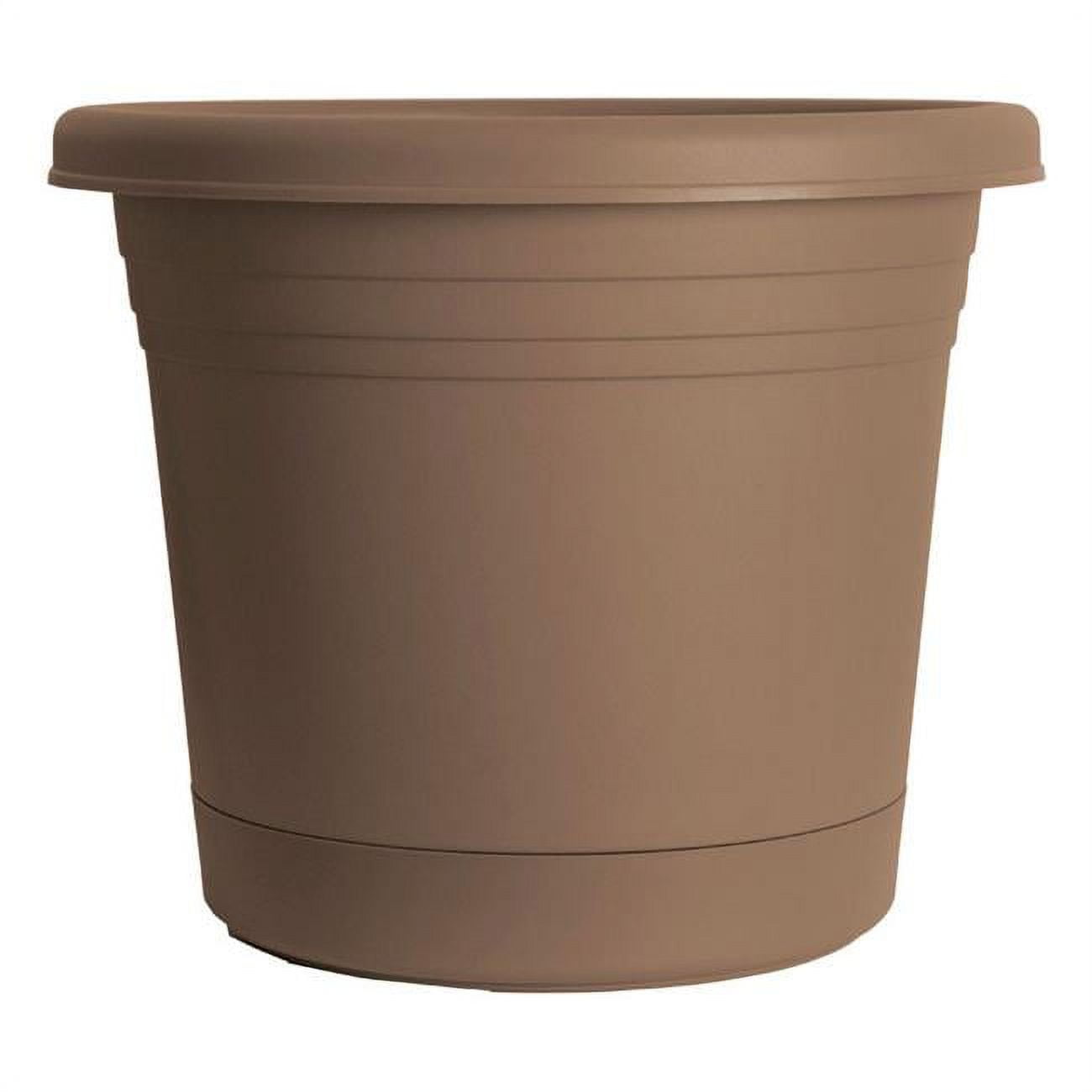 Rugg Cappuccino Round Polyresin Planter with Saucer