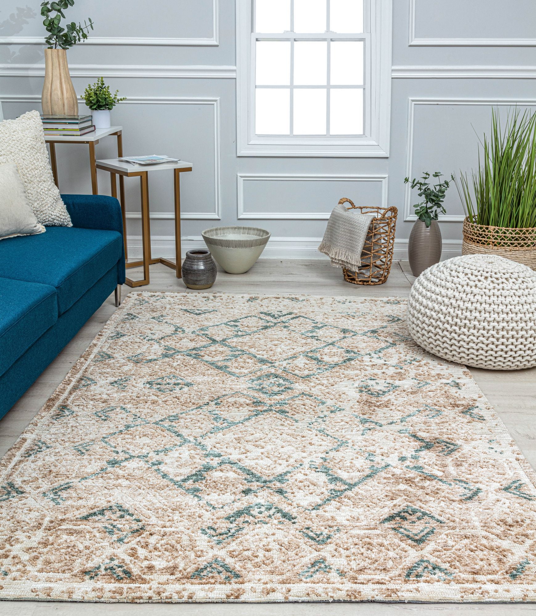 Handmade White and Beige Geometric Synthetic Area Rug