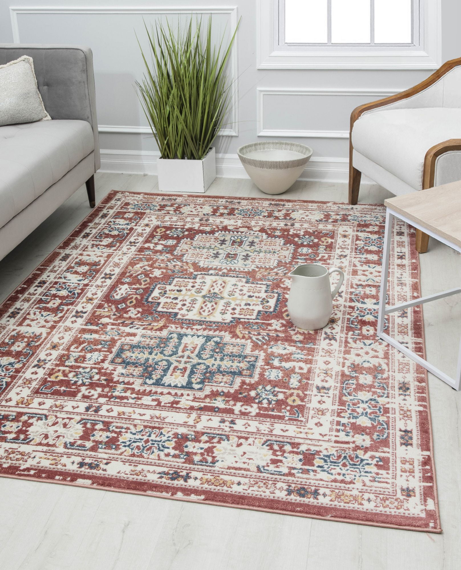 Cardinal Sundara 60" Round Red Synthetic Area Rug