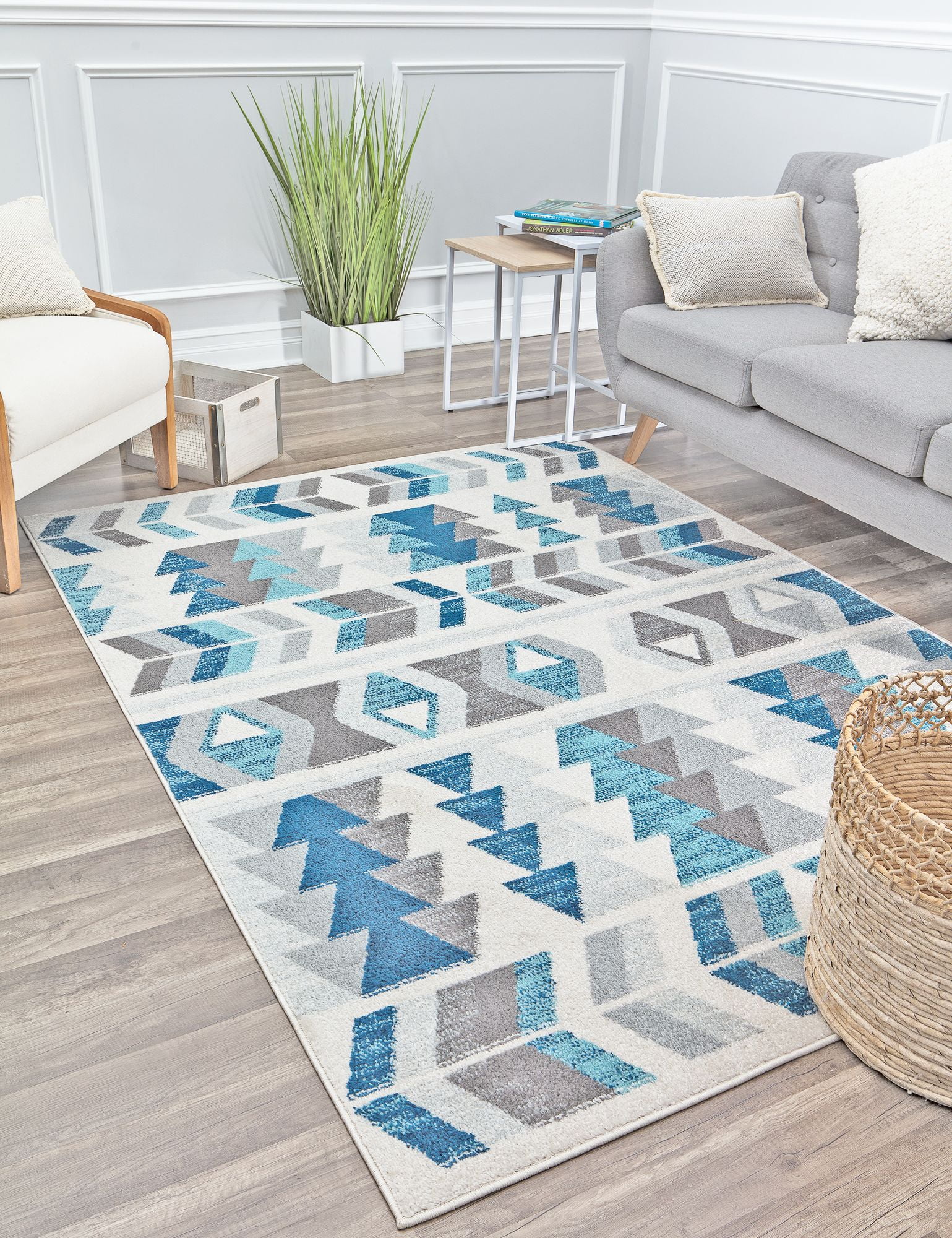 Mixed Berry and Blue Geometric Synthetic 8' x 10' Area Rug