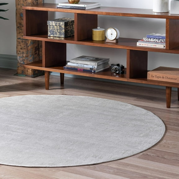 Rugs.Com Valencia Collection Round Rug ‚Äì 5 Ft Round Ivory Low Rug Perfect For Kitchens, Dining Rooms