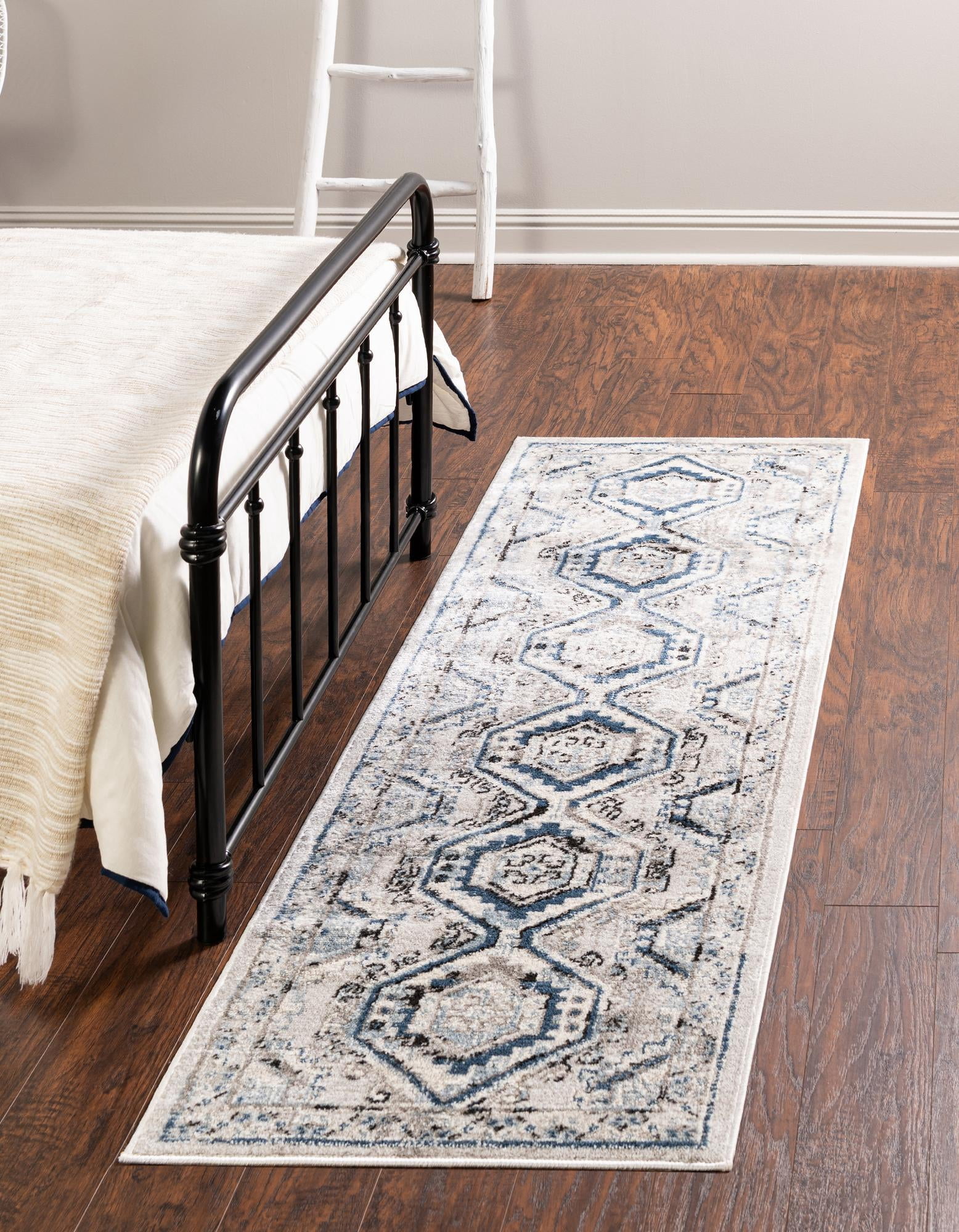 Rugs.com Charlotte Collection Rug – 6 Ft Runner Gray Low-Pile Rug ...