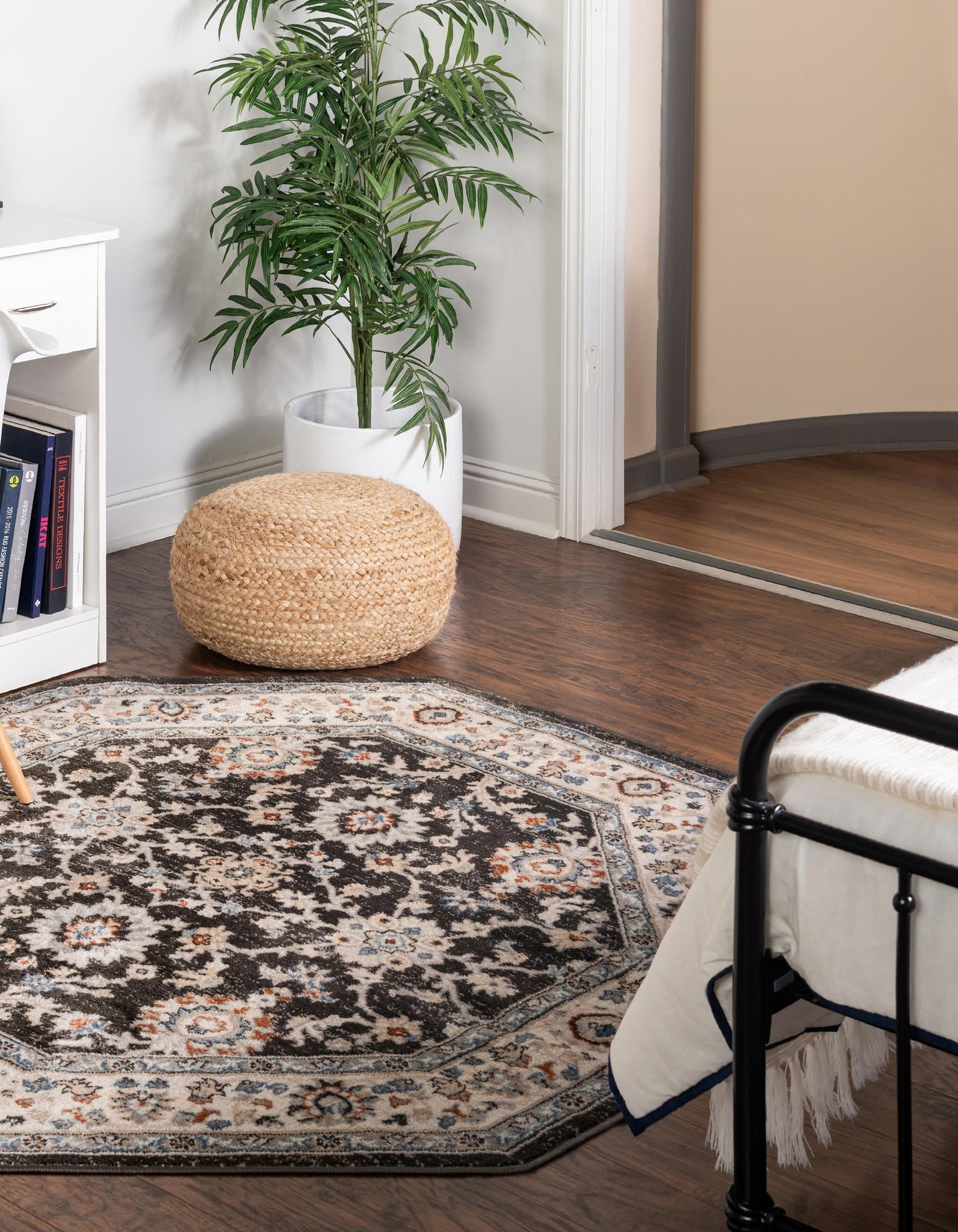 Rugs.com Charlotte Collection Rug – 8 Ft Octagon Gray Low-Pile Rug ...