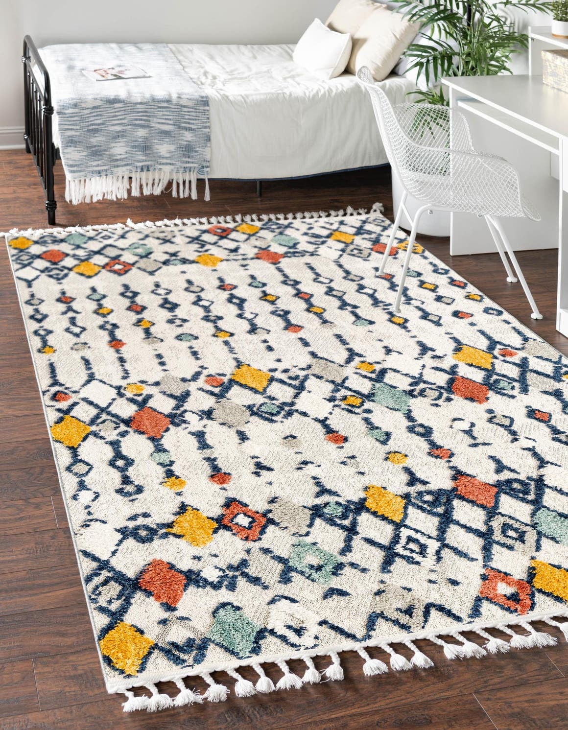 Rugs.com Cherokee Collection Rug – 5' x 8' Multi High Rug Perfect For ...