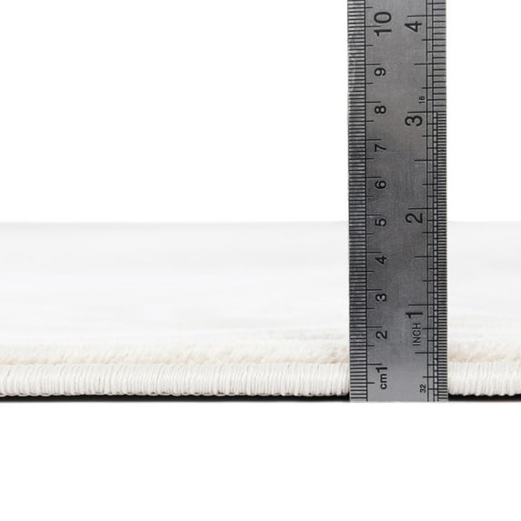 Rugs.com Hermitage Collection Rug – 4 Ft Round Snow White Medium Rug Perfect For Kitchens, Dining Rooms