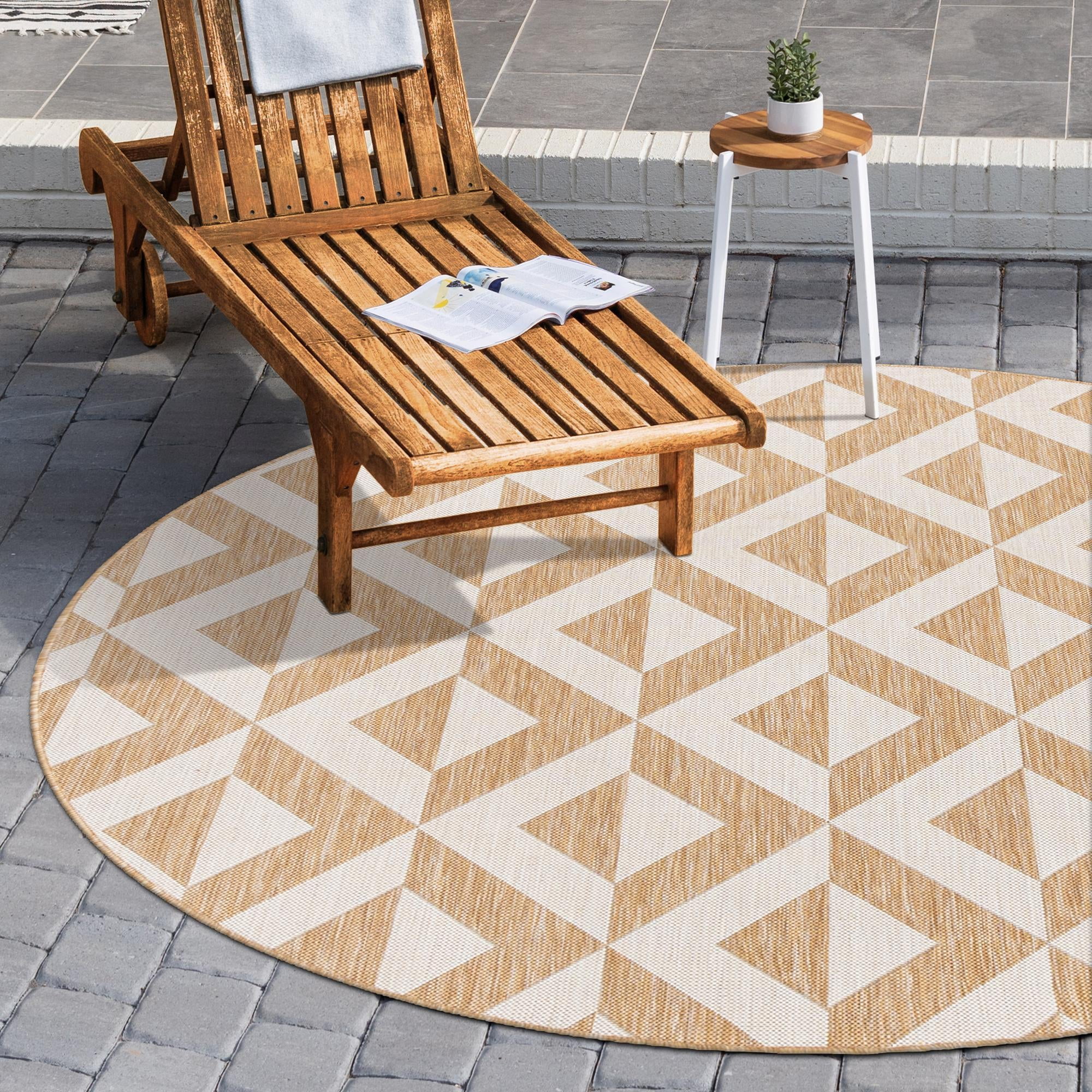 Rugs.com Jill Zarin Outdoor Collection Rug – 6' 7 Round Beige Flatweave ...