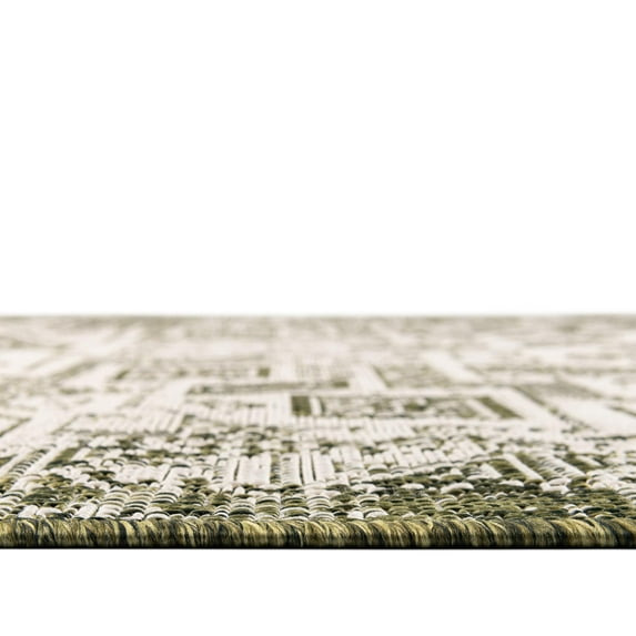 Rugs.com Outdoor Aztec Collection Rug – 4 Ft Round Green Flatweave Rug Perfect For Kitchens, Dining Rooms