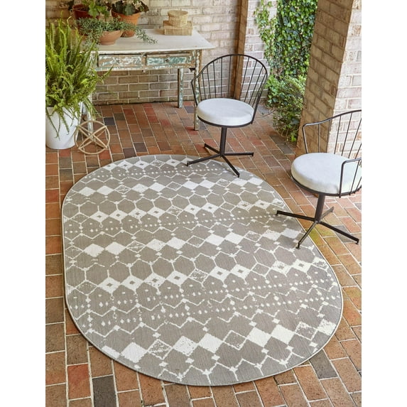 Rugs.com Outdoor Lattice Collection Rug – 8' x 10' Oval Gray Flatweave Rug Perfect For Living Rooms, Large Dining Rooms, Open Floorplans