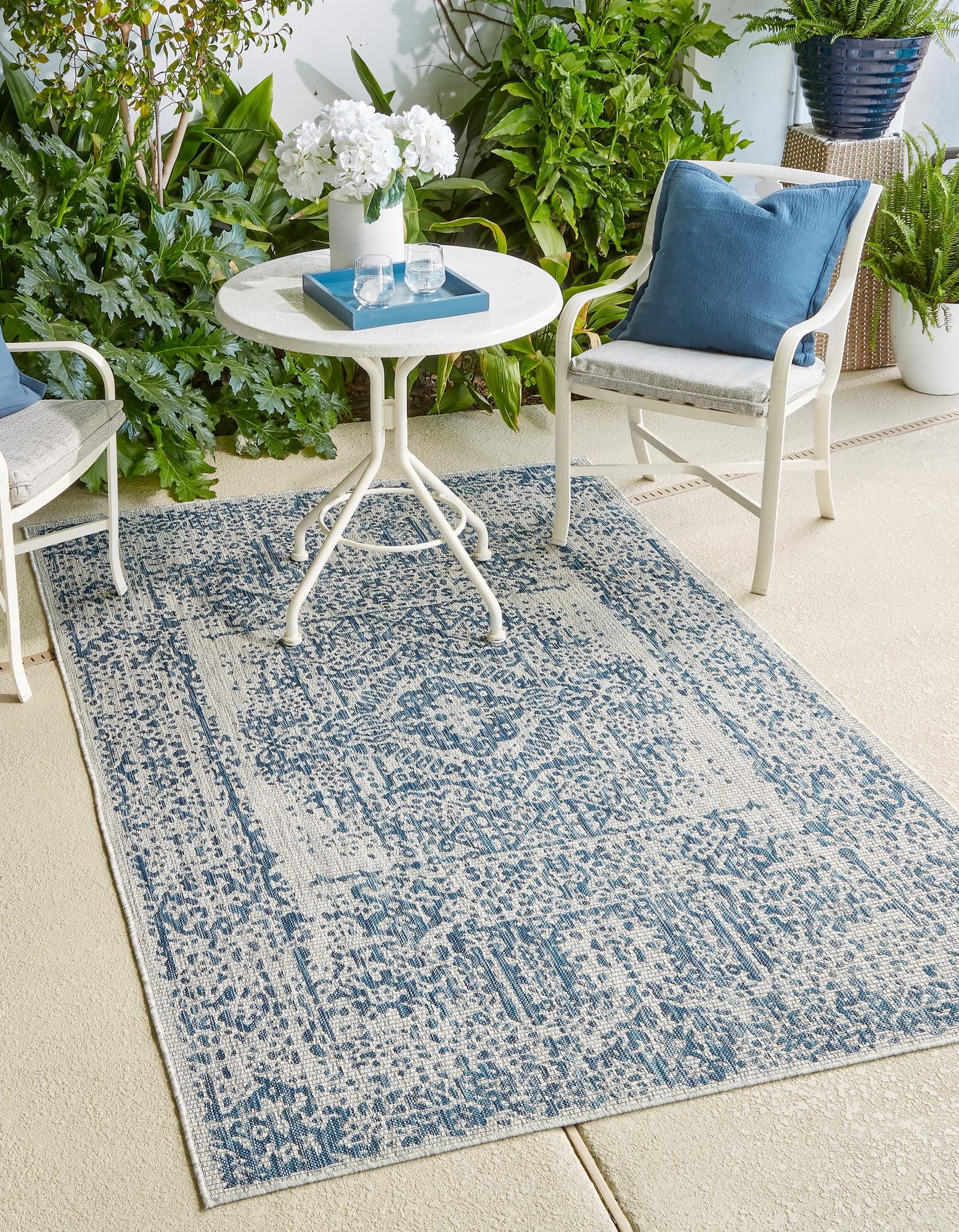 Rugs.com Outdoor Traditional Collection Rug – 6' x 9' Blue Flatweave ...