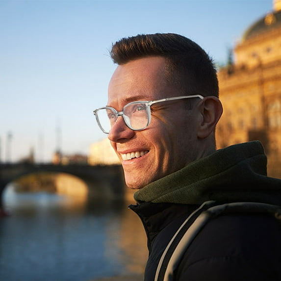 RuiJiao Stylish Women's Bifocal Reading Glasses with Blue Light Blocking - Portable and Fashionable for Everyday Use