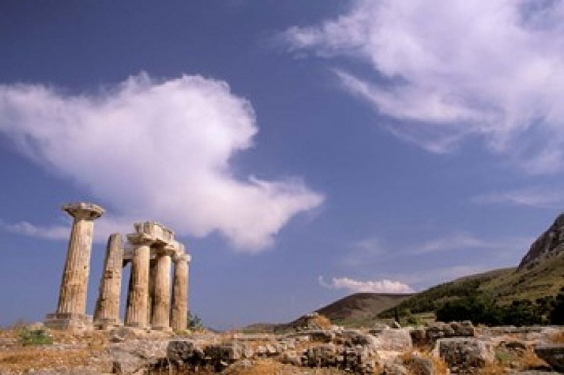 Ruins of the Temple of Apollo Corinth Peloponnese Greece Canvas Art - Walter Bibikow DanitaDelimont (35 x 23)