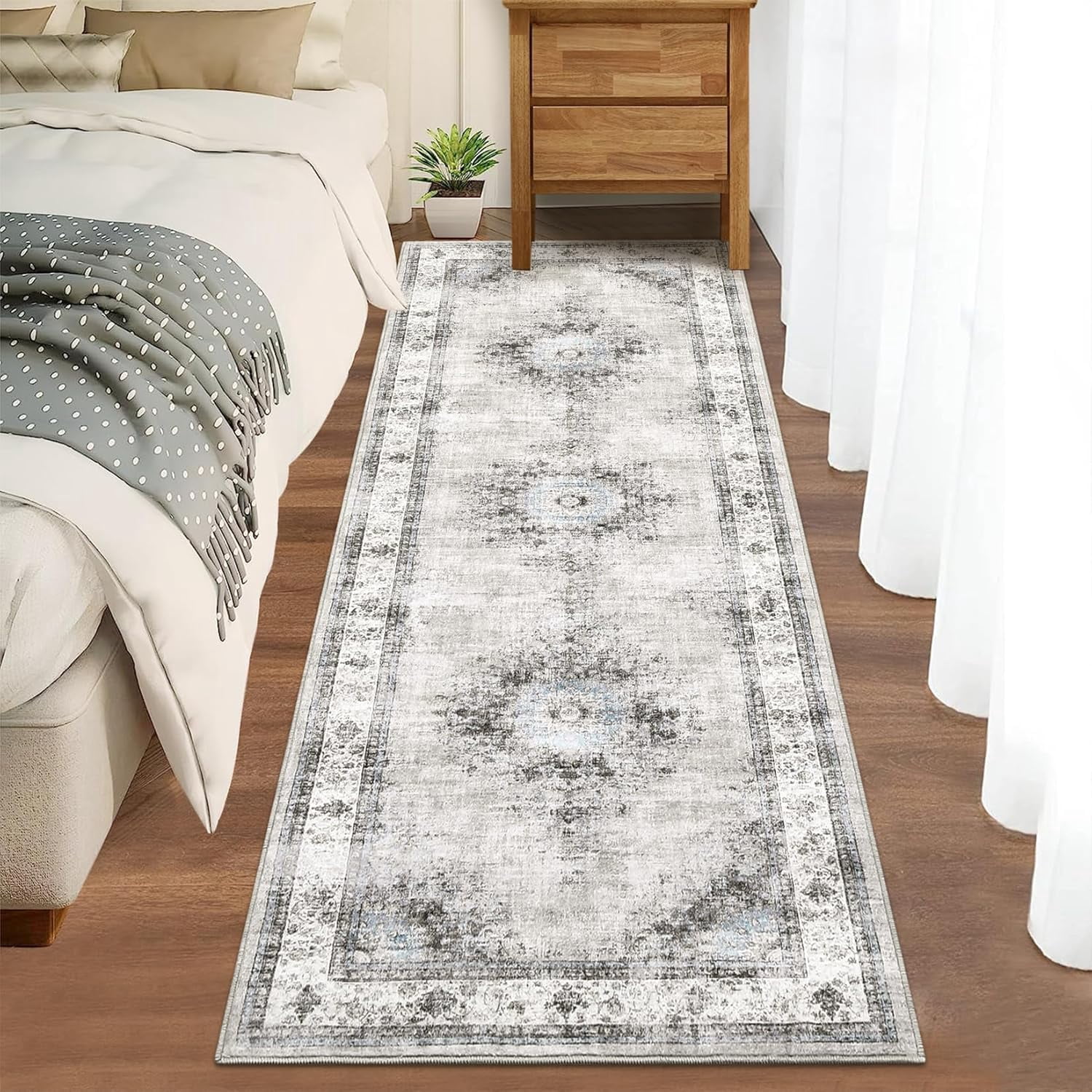 Runner Rug 2x6 Machine Washable Non-Slip Kitchen Hallway Vintage Distressed Carpet Throw Floor Medallion Area Rug for Living Room Bedroom Laundry, Beige