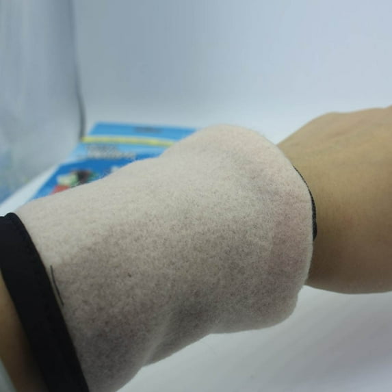 Running Wrist Wallet under $5! Xqxayjr Running Wrist Wallet, Zipper Sports Pouch for Gym Cycling Travel, Secure Armband Storage for Phone Keys Cash, Sweat Resistant Workout Accessory