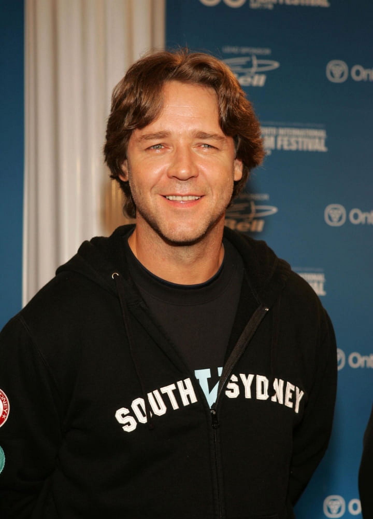 Russell Crowe At The Press Conference For A Good Year Press Conference - Toronto International Film Festival Canvas Art - (16 x 20)