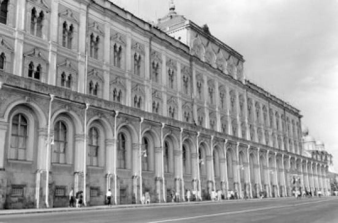 Russia Moscow Kremlin Palace Canvas Art - (18 x 24)