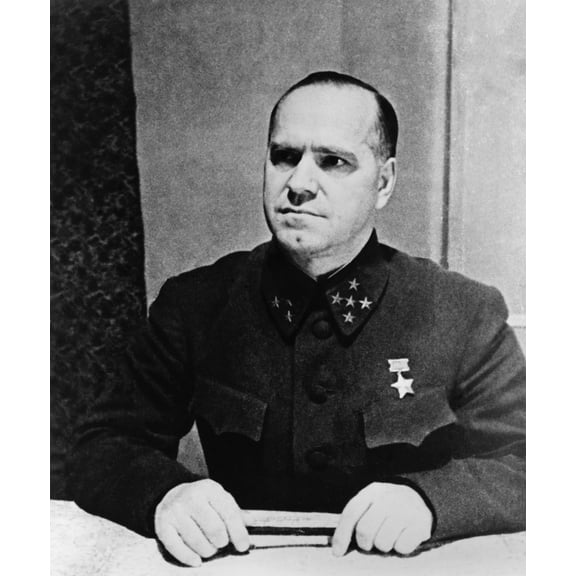 Russian World War 2 'Hero Of The Soviet Union' History (18 x 24)