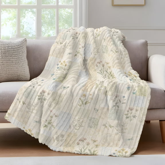 Rustic Floral Throw Blanket for Couch Garden Rosebud Flower Shabby Chic French Country Soft and Warm Flannel 3D Striped Fluffy Fuzzy Fleece Blanket Lightweight Throw for Bed, Sofa 50 x 60 Inches