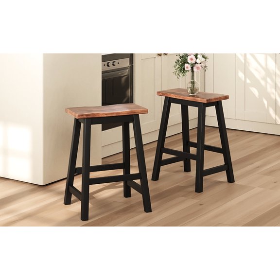 Rustic Style - Solid Wood - Dining Room Ambiance - Warm and Inviting