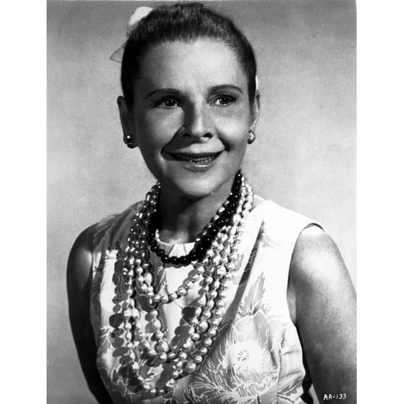Ruth Gordon on a Pearl Necklace Portrait Photo Print (24 x 30)