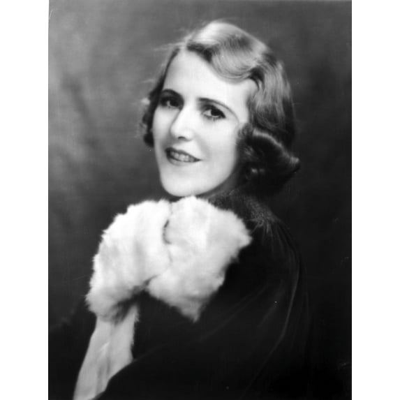 Ruth Roland wearing Furry Coat Portrait Photo Print (8 x 10)