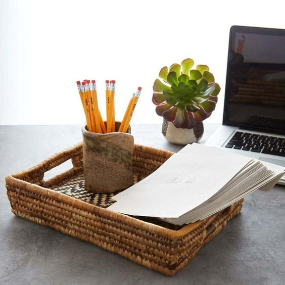 Rwanda Medium Hand Woven Natural Banana Leaf Zig Zag Tray