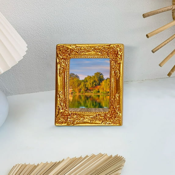 Vintage Mini Photo Frame-6x5cm Resin Decorative Picture Frame with Carved Details Small Wall or Tabletop Display Gift for Family &