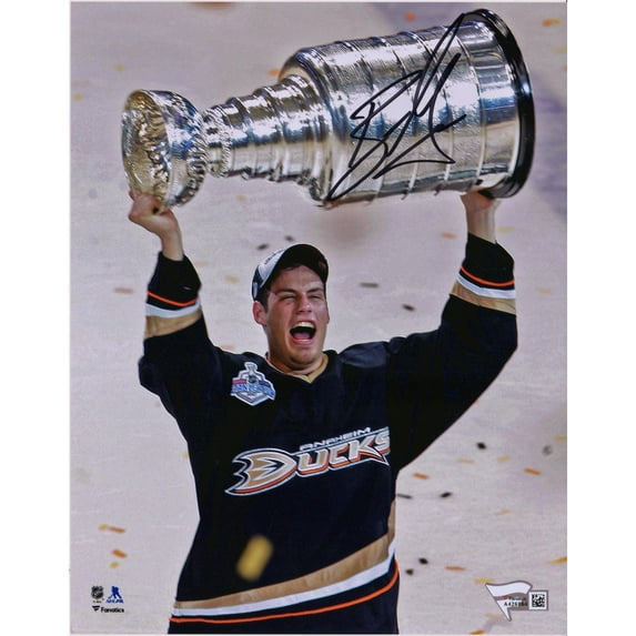Ryan Getzlaf Anaheim Ducks Autographed 8" x 10" Raising Cup Photograph - Fanatics Authentic Certified