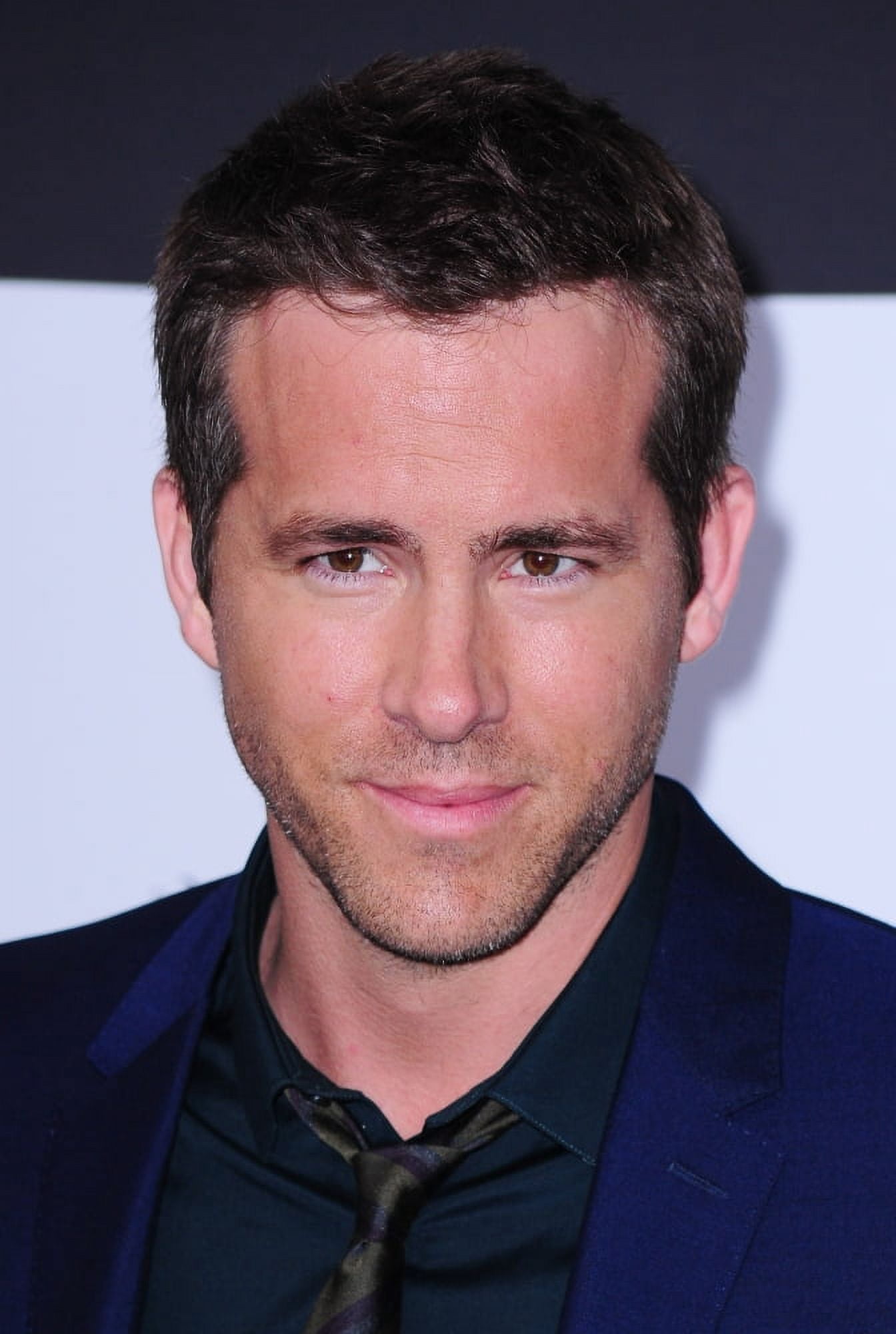 Ryan Reynolds At Arrivals For Turbo Premiere Canvas Art - (16 x 20)