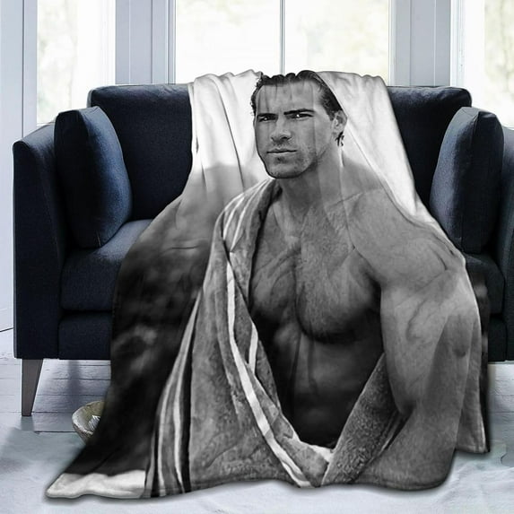 Ryan Reynolds Throw Blanket Fleece Blanket Soft Cozy Flannel Blanket Lightweight Plush Blanket (3Sizes)