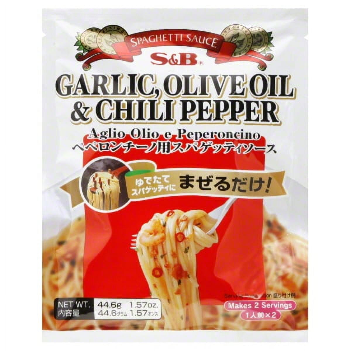 https://i5.walmartimages.com/seo/S-B-Spaghetti-Sauce-Garlic-Olive-Oil-Chili-Pepper-2-servings-44-6g_004b46ca-4213-4b03-a6e9-9de422c11112.8e0bf612d4b21aae918543d820f6ac14.jpeg