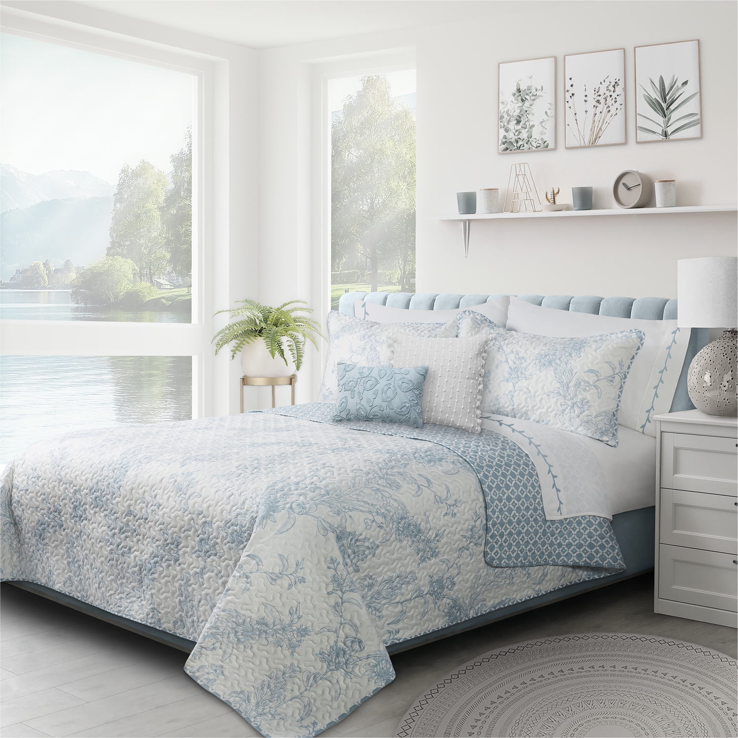 Queen Blue Microfiber Quilt Set with Shams