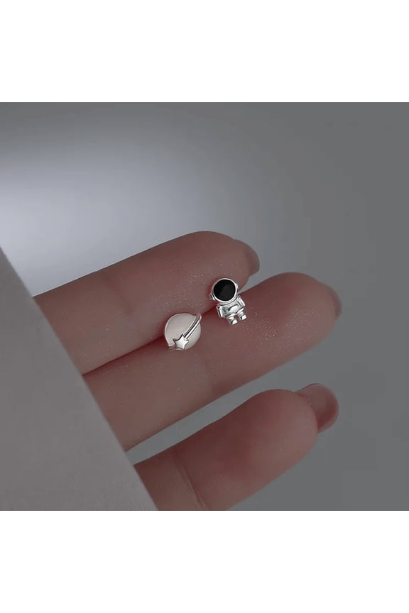 S925 Silver Asymmetric Cute Space Astronaut Planet Opal Stud Earrings For Women Silver Color Lovely Simple Ear Piercing Jewelry