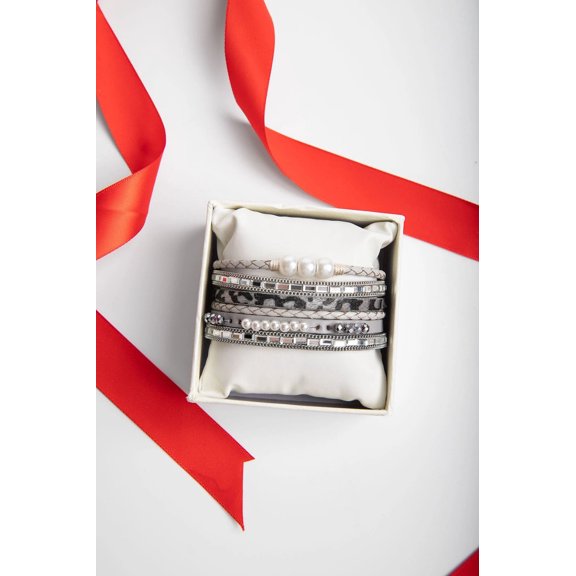 SAACHI LIMITED EDITION Wild About Pearls Bracelet