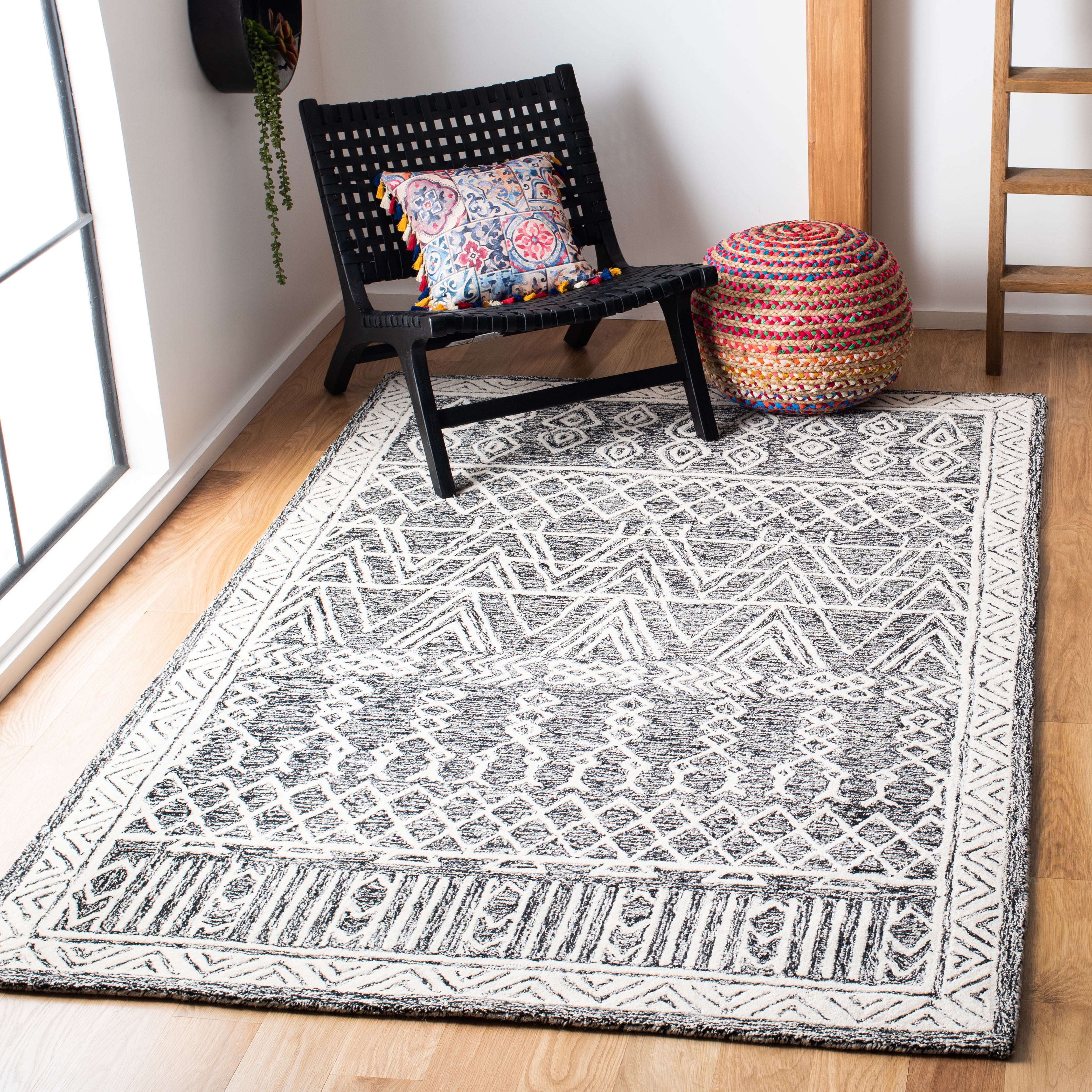 SAFAVIEH Abstract Alastar Geometric Wool Area Rug, Ivory/Black, 6' x 6' Square