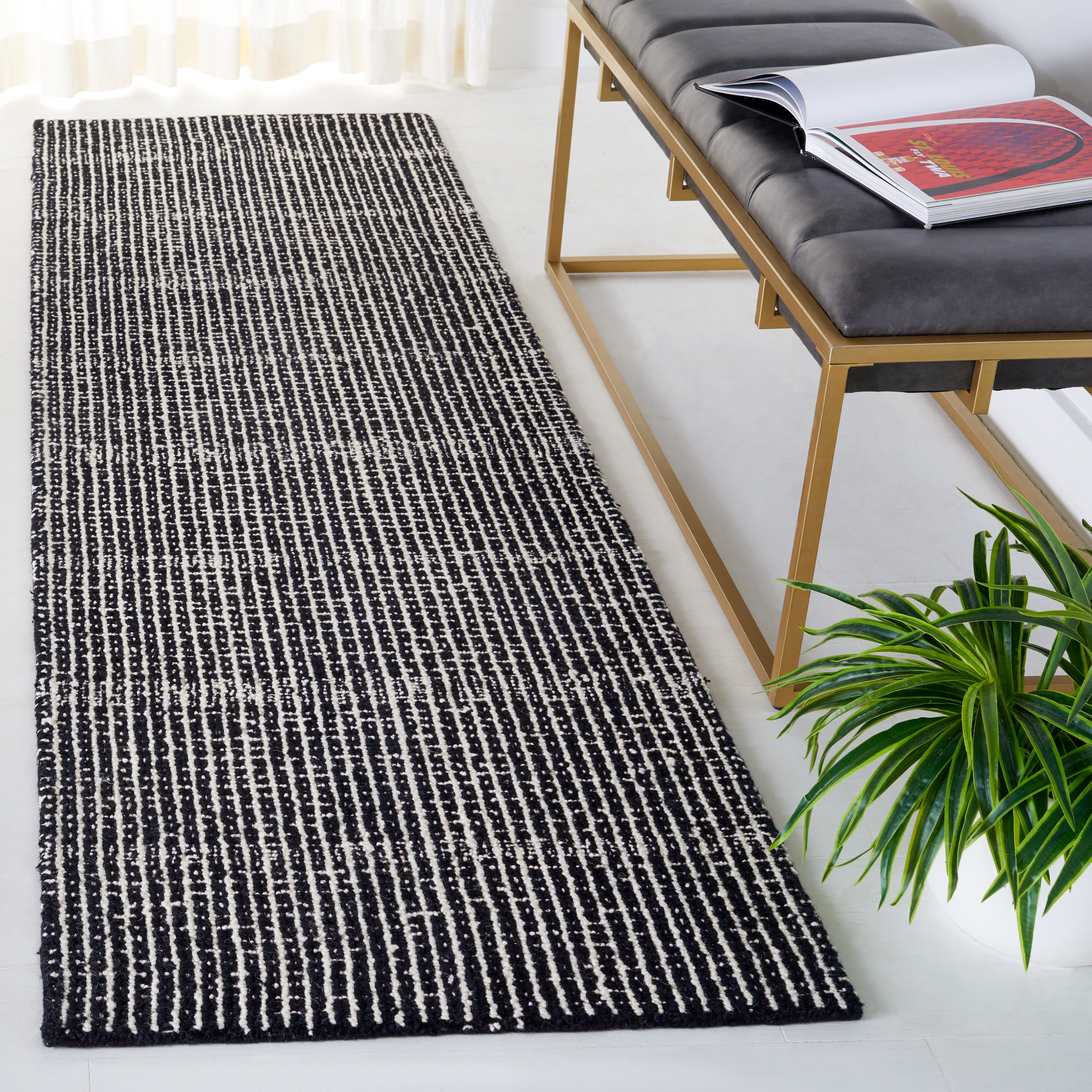 SAFAVIEH Abstract Becky Trellis Runner Rug, Black/Ivory, 2'3" x 10'