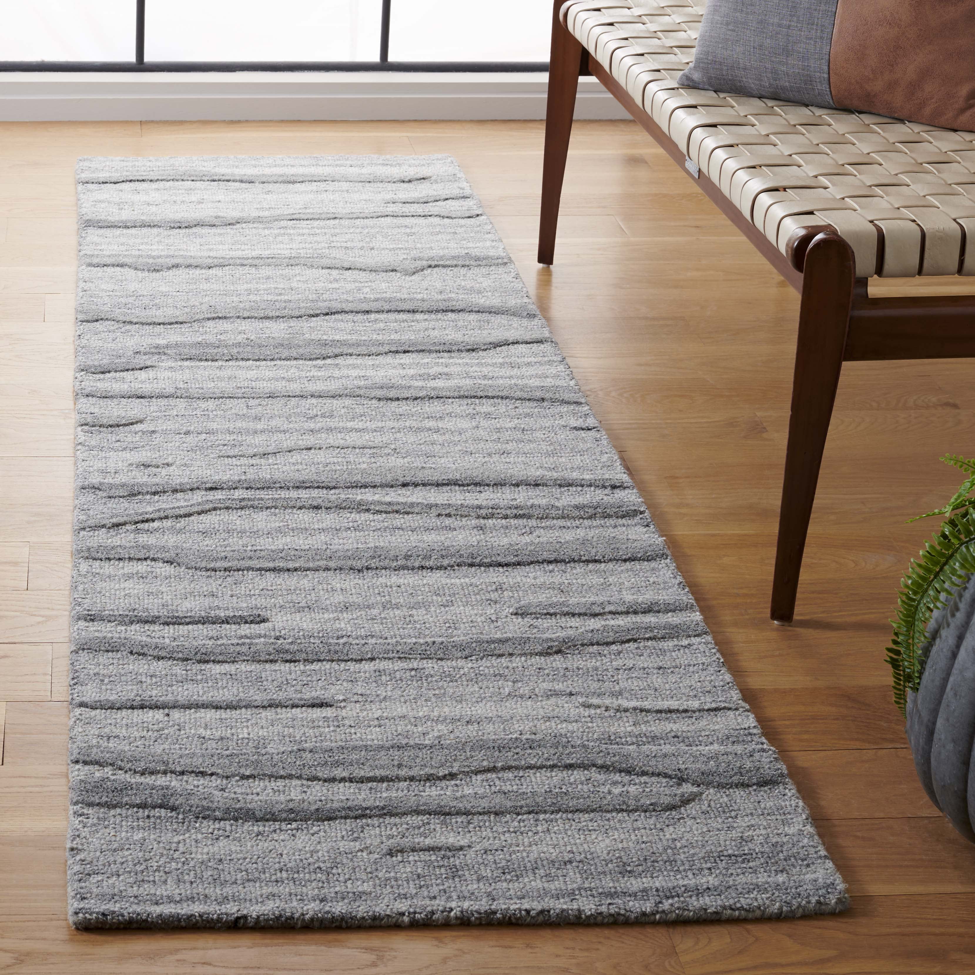 SAFAVIEH Abstract Bertina Abstract Runner Rug, Gray, 2'3" x 8'
