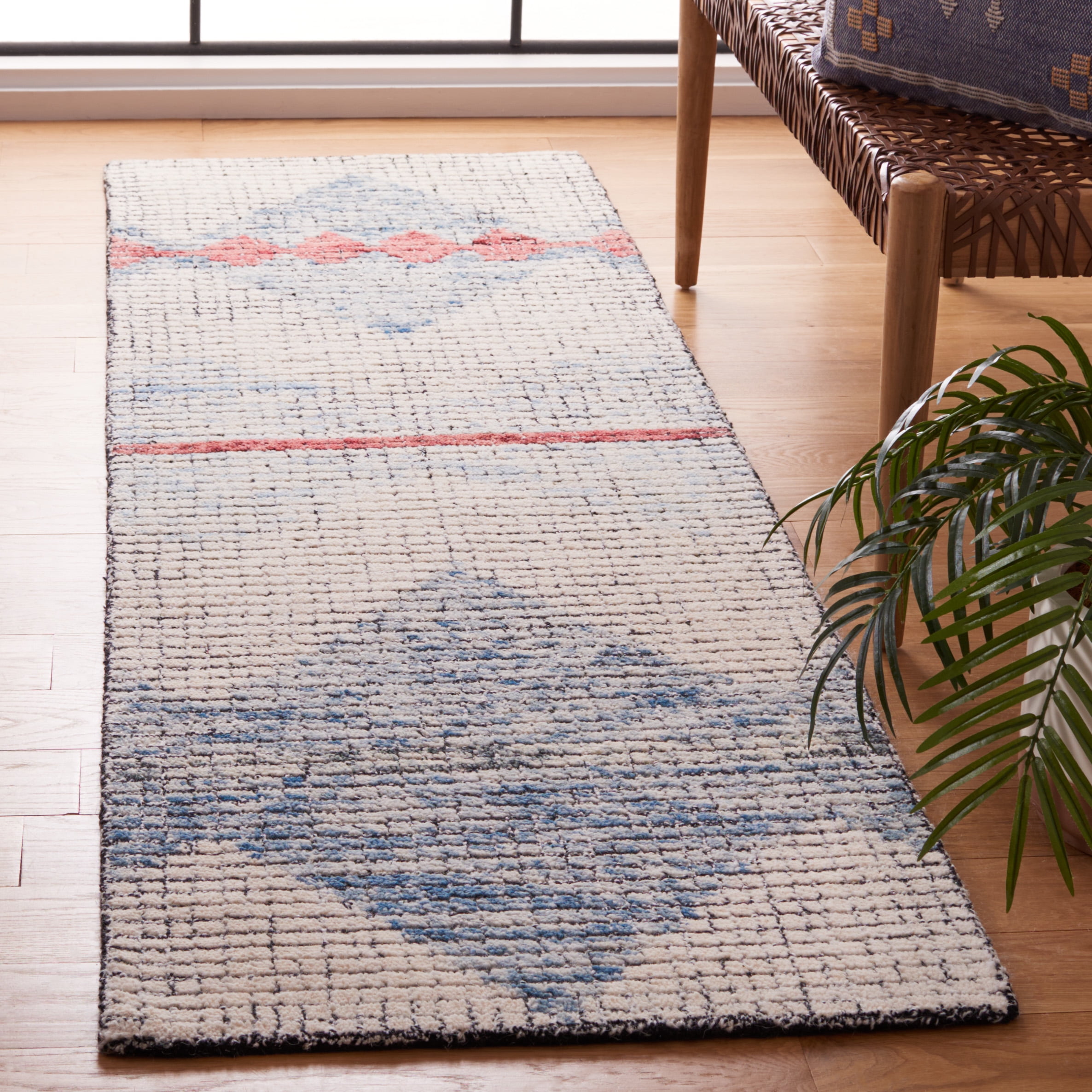 SAFAVIEH Abstract Bosworth Southwestern Runner Rug, Ivory/Blue, 2'3" x 8'